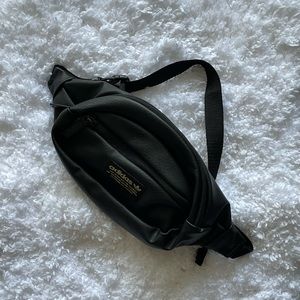 Adidas fanny pack